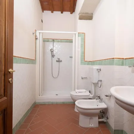 Tuscan With Pool & Hillside Views Apartament